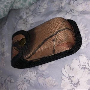 Camouflage snap holder/pouch